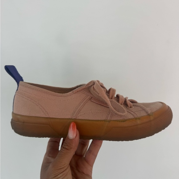 Superga powder pink sneakers (size 7) - Picture 2 of 7
